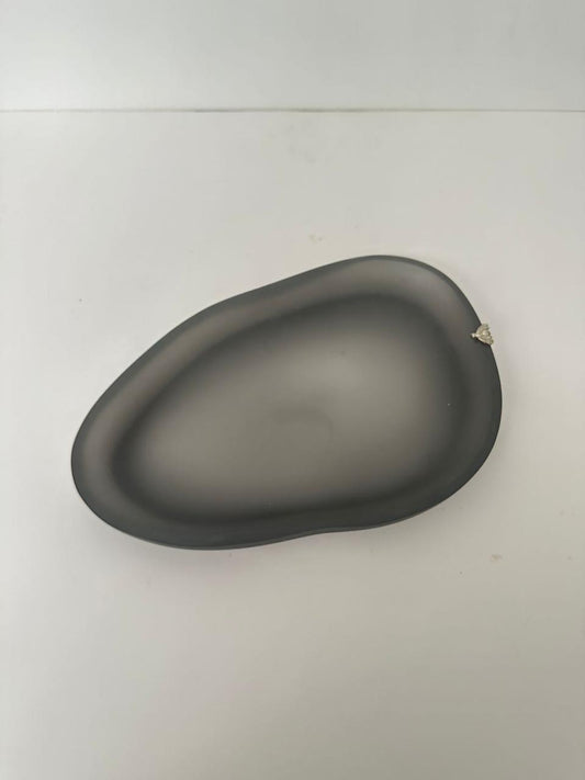 Charola irregular mediana humo